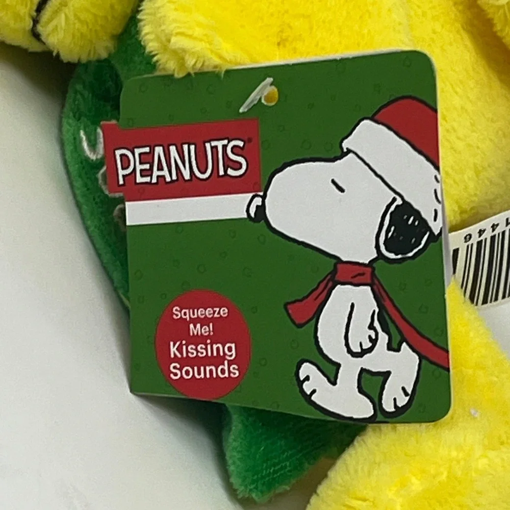 Peanuts Snoopy Travel Blanket Super Soft 45x55 Christmas Kissing Sound WoodStock